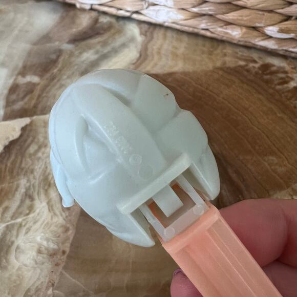 Pez Mummy Halloween 2003 Glow in the Dark - Picture 5 of 6